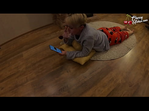 ❤️ Безумная Блондинка Сочно Сосет Огромный Хуй и Скачет На Нём - Анал Секс ❤️ Анальное видео у нас